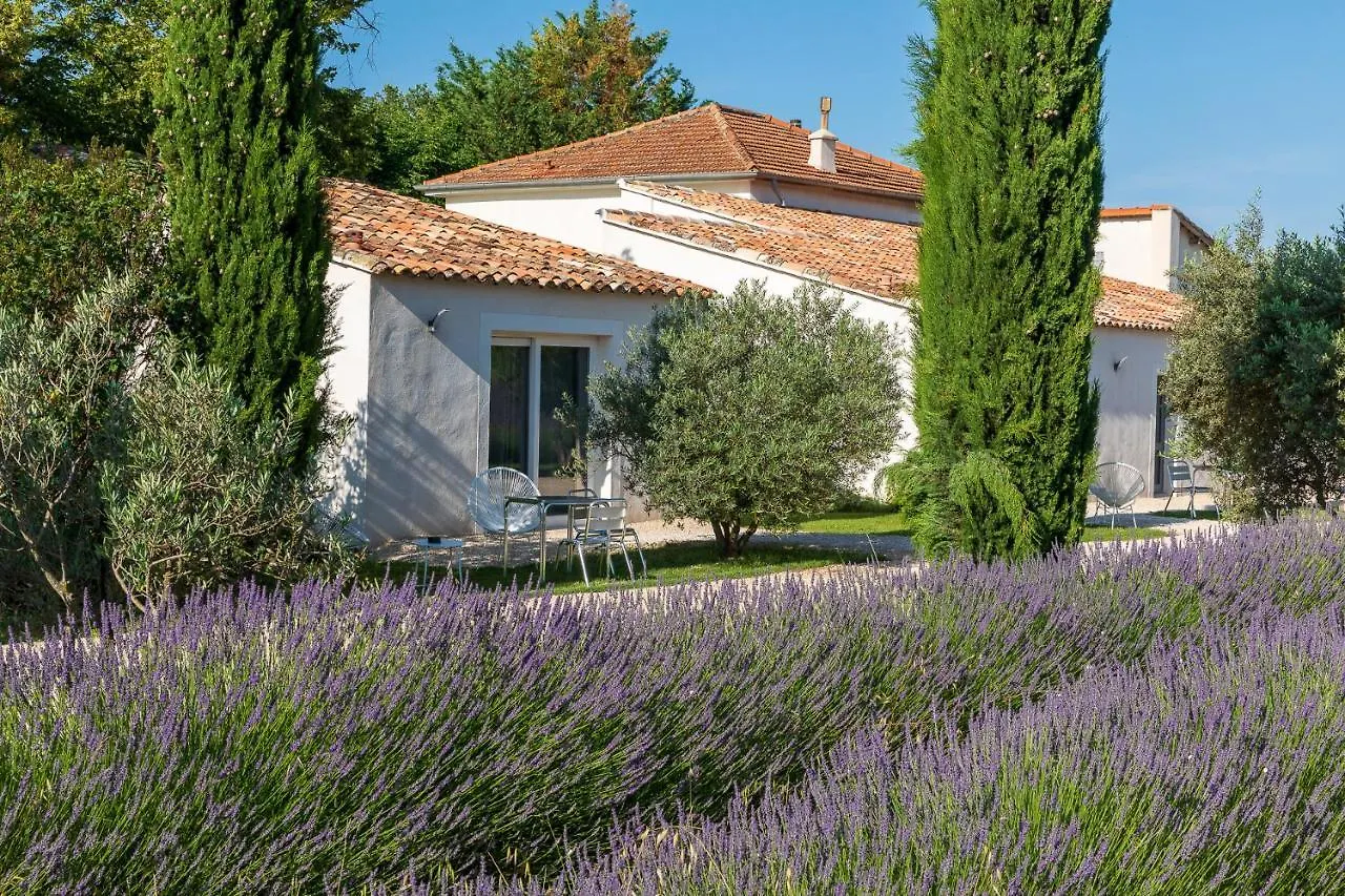 Hotel La Bastide De Damien, 5 Clefs Demeure D'Exception Et Table Remarquable Dans Le Guide Teritoria, Jacuzzi Privatif, Cuisine Etoilee Dominique Frerard Aix-en-Provence