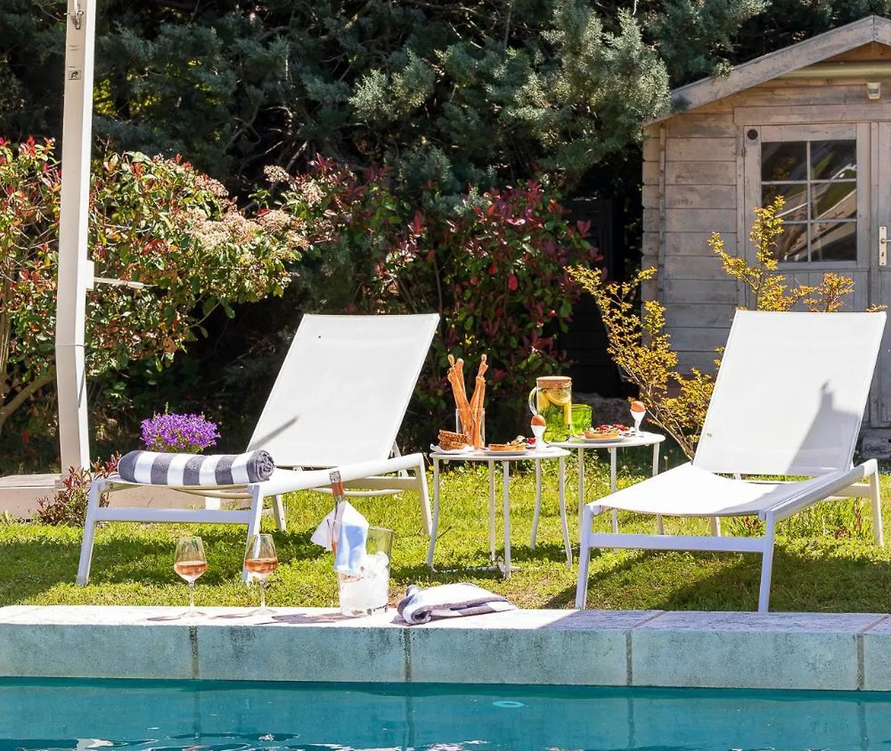 Hotel La Bastide De Damien, 5 Clefs Demeure D'Exception Et Table Remarquable Dans Le Guide Teritoria, Jacuzzi Privatif, Cuisine Etoilee Dominique Frerard Aix-en-Provence 5*,  Francia