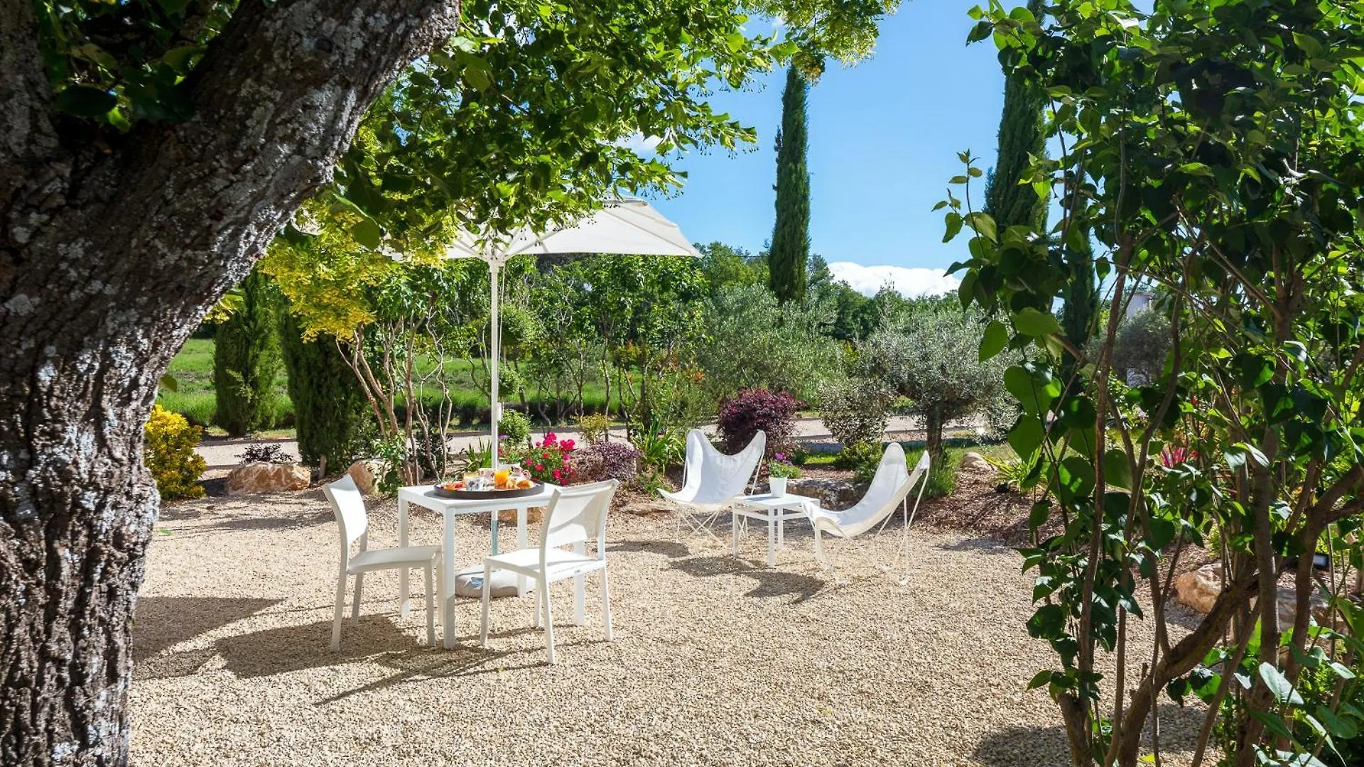 Hotel La Bastide De Damien, 5 Clefs Demeure D'Exception Et Table Remarquable Dans Le Guide Teritoria, Jacuzzi Privatif, Cuisine Etoilee Dominique Frerard Aix-en-Provence Francia