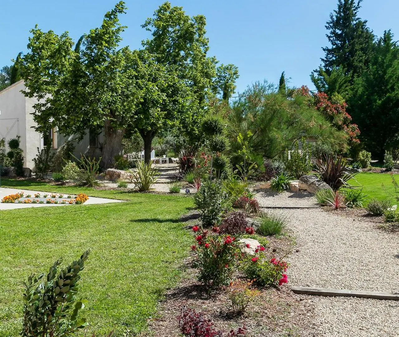 Hotel La Bastide De Damien, 5 Clefs Demeure D'Exception Et Table Remarquable Dans Le Guide Teritoria, Jacuzzi Privatif, Cuisine Etoilee Dominique Frerard Aix-en-Provence Francia