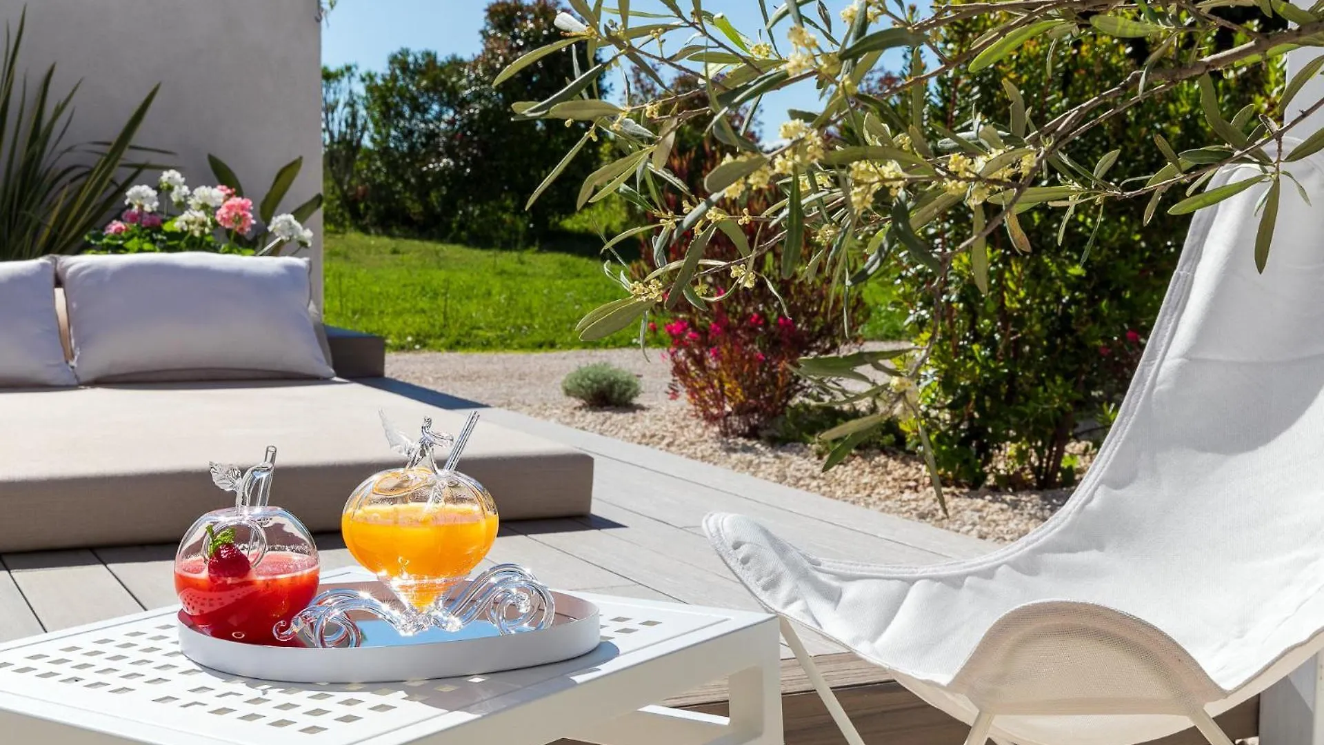Hotel La Bastide De Damien, 5 Clefs Demeure D'Exception Et Table Remarquable Dans Le Guide Teritoria, Jacuzzi Privatif, Cuisine Etoilee Dominique Frerard Aix-en-Provence Affittacamere