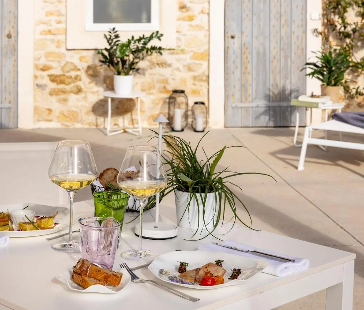 Hotel La Bastide De Damien, 5 Clefs Demeure D'Exception Et Table Remarquable Dans Le Guide Teritoria, Jacuzzi Privatif, Cuisine Etoilee Dominique Frerard Aix-en-Provence 5*,