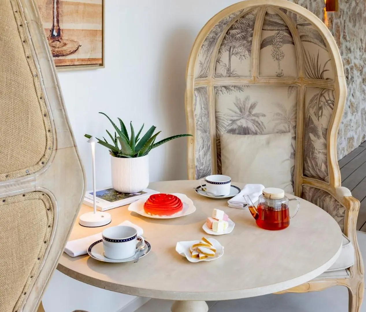Hotel La Bastide De Damien, 5 Clefs Demeure D'Exception Et Table Remarquable Dans Le Guide Teritoria, Jacuzzi Privatif, Cuisine Etoilee Dominique Frerard Aix-en-Provence Affittacamere