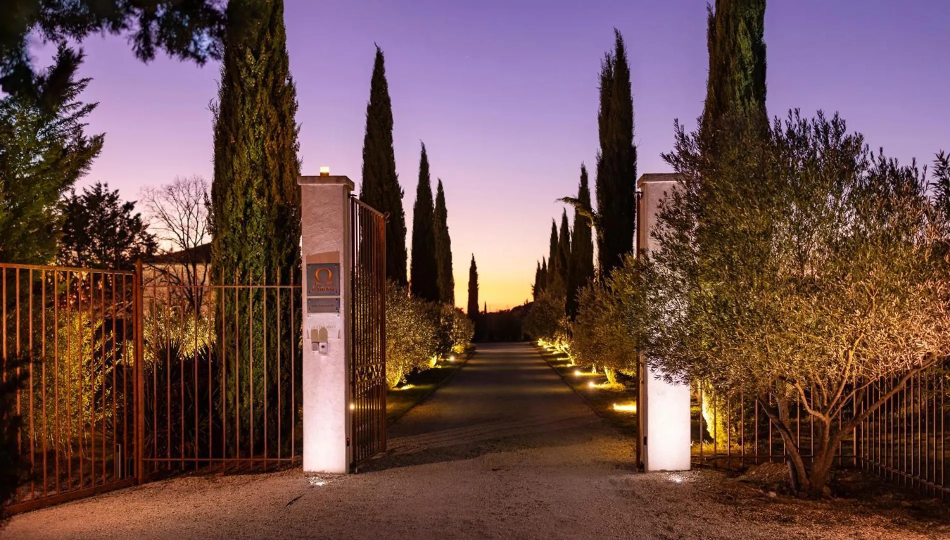Hotel La Bastide De Damien, 5 Clefs Demeure D'Exception Et Table Remarquable Dans Le Guide Teritoria, Jacuzzi Privatif, Cuisine Etoilee Dominique Frerard Aix-en-Provence Francia